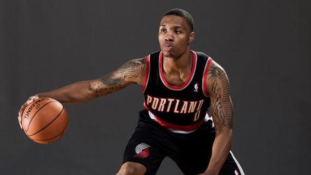 武汉三镇球员邓涵文离队加盟云南玉昆，结束本赛季征程。